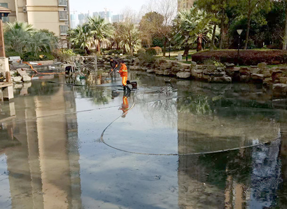 平邑景观池淤泥清理
